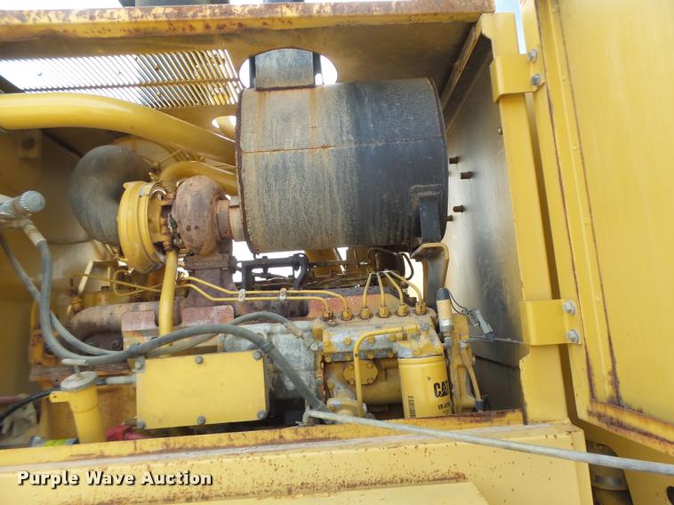 image for item DB1348 2002 Caterpillar 12H motor grader