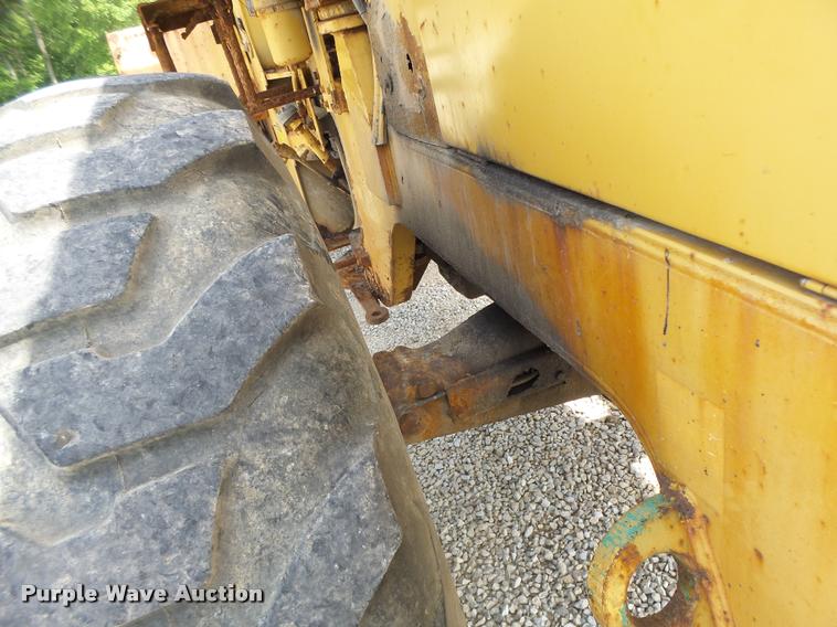 image for item DB1349 1992 Caterpillar 926E wheel loader