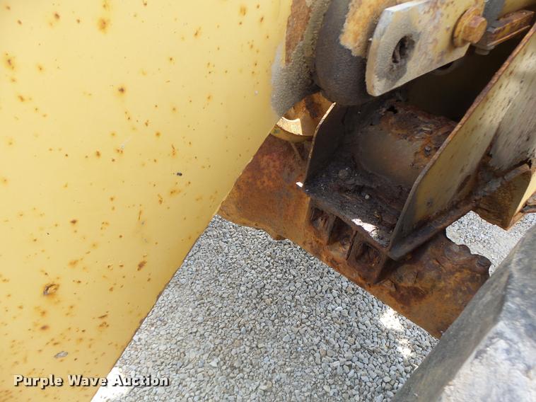 image for item DB1349 1992 Caterpillar 926E wheel loader