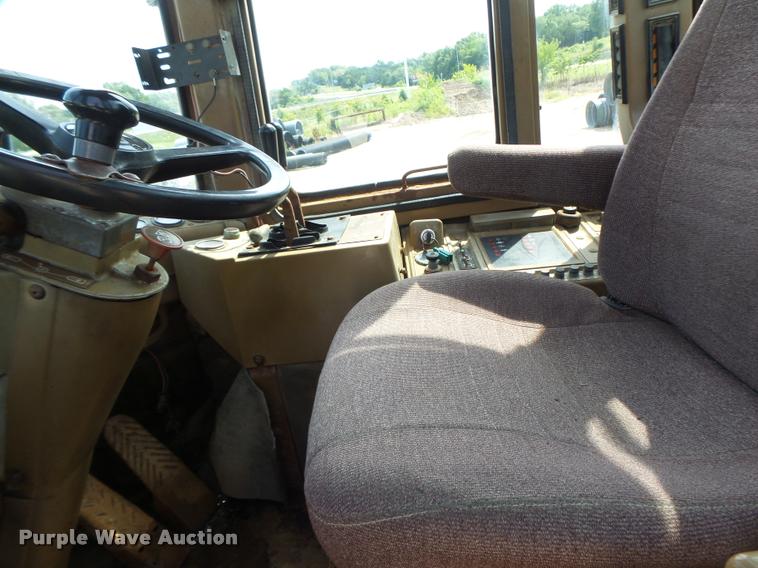 image for item DB1349 1992 Caterpillar 926E wheel loader