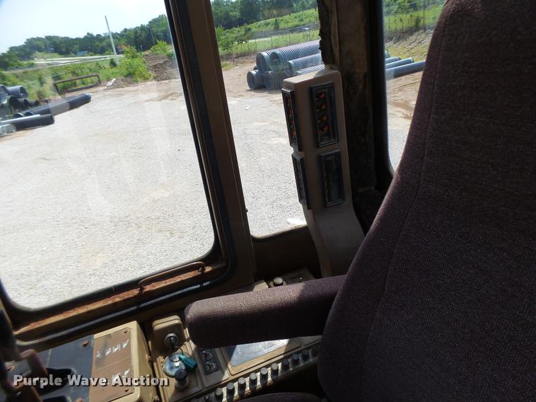 image for item DB1349 1992 Caterpillar 926E wheel loader