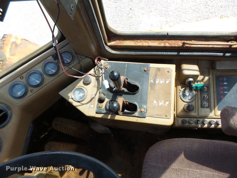 image for item DB1349 1992 Caterpillar 926E wheel loader