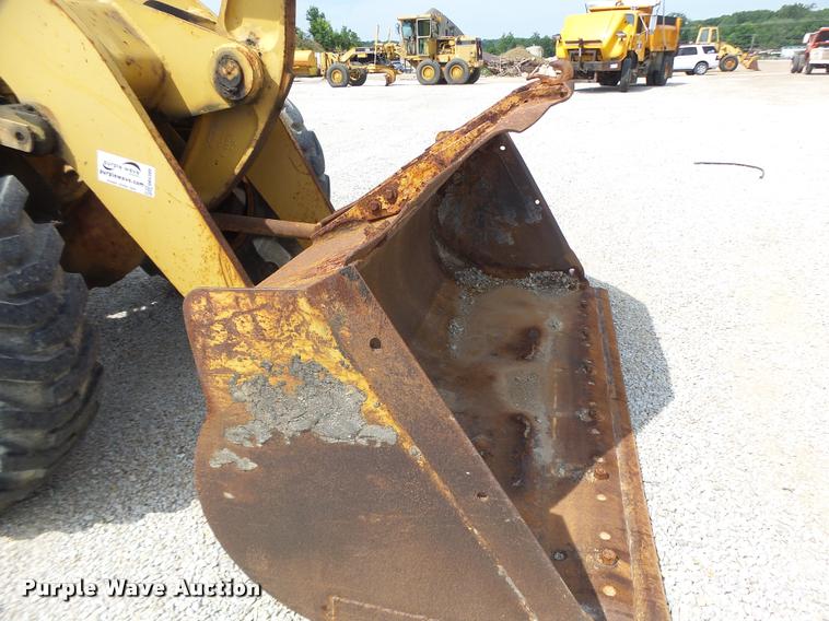 image for item DB1349 1992 Caterpillar 926E wheel loader