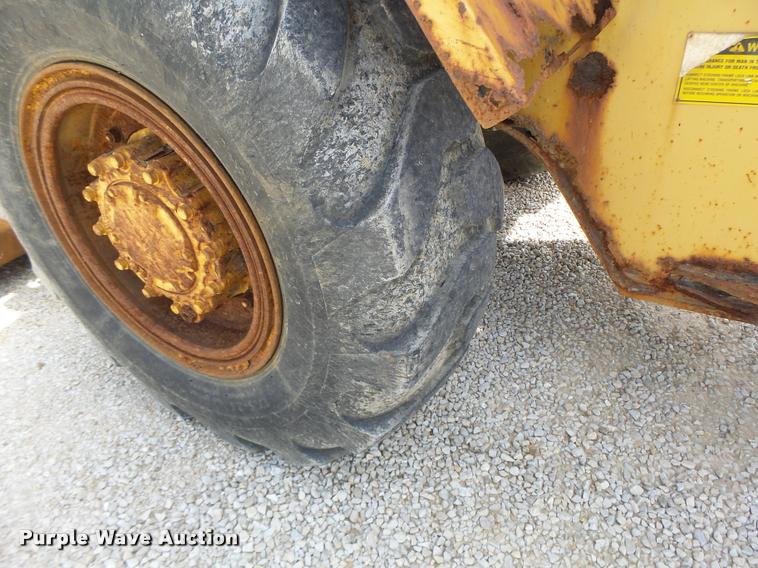 image for item DB1349 1992 Caterpillar 926E wheel loader