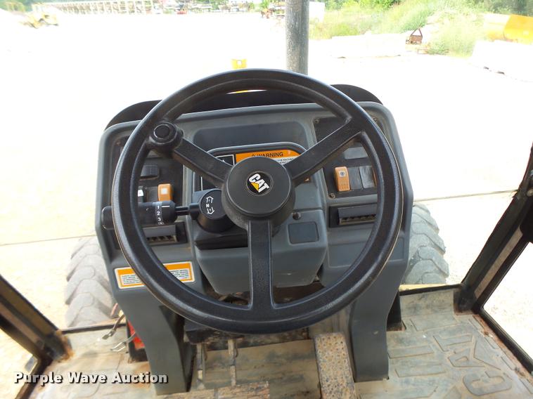 image for item DB1350 2000 Caterpillar 426C backhoe