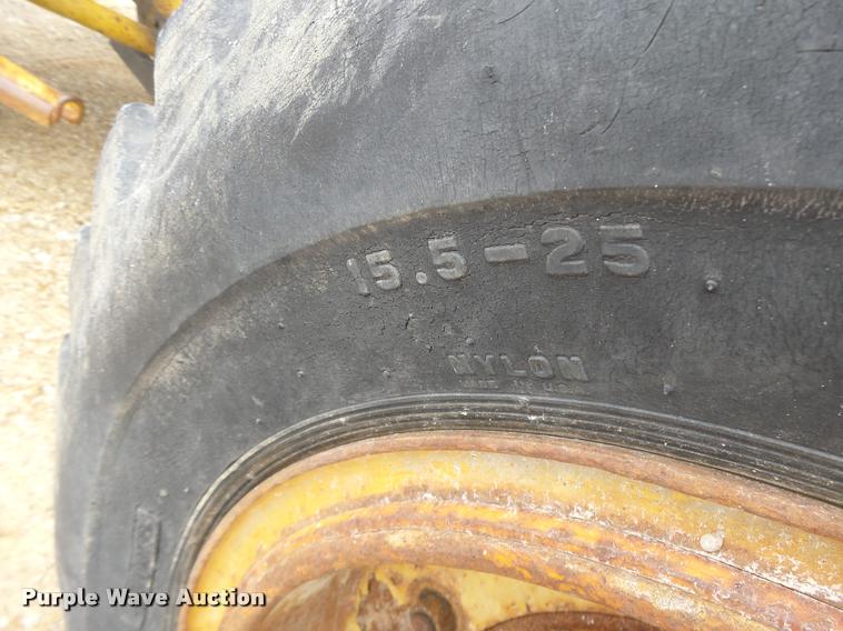 image for item DB1352 1969 Caterpillar 920 wheel loader