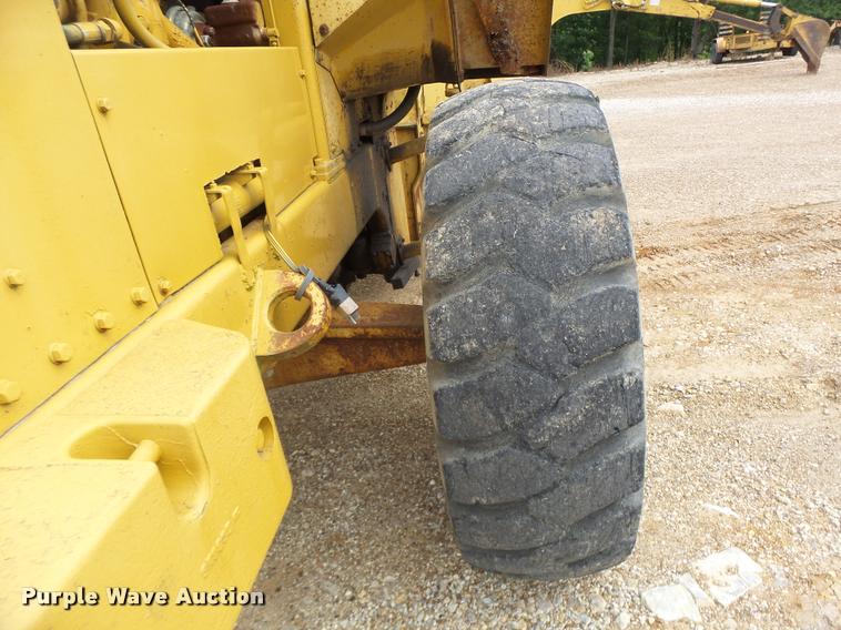 image for item DB1352 1969 Caterpillar 920 wheel loader