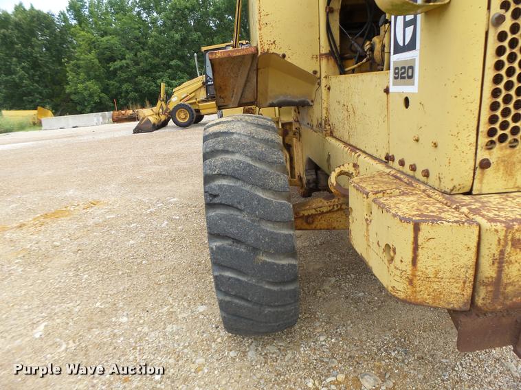 image for item DB1352 1969 Caterpillar 920 wheel loader