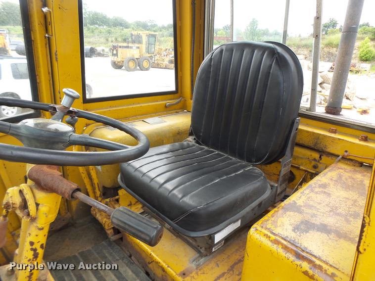 image for item DB1352 1969 Caterpillar 920 wheel loader