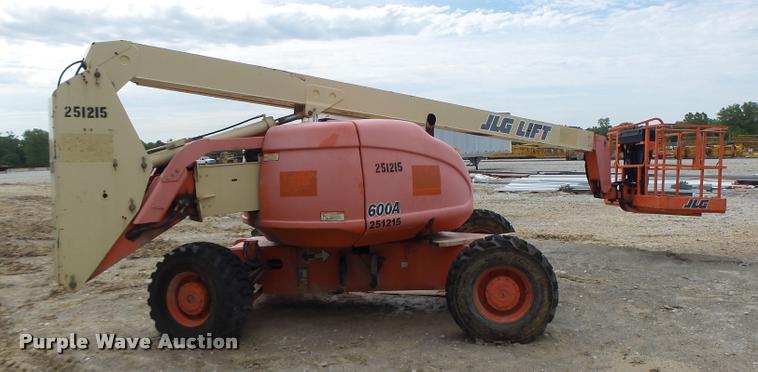 image for item DB5774 1998 JLG 600A boom lift