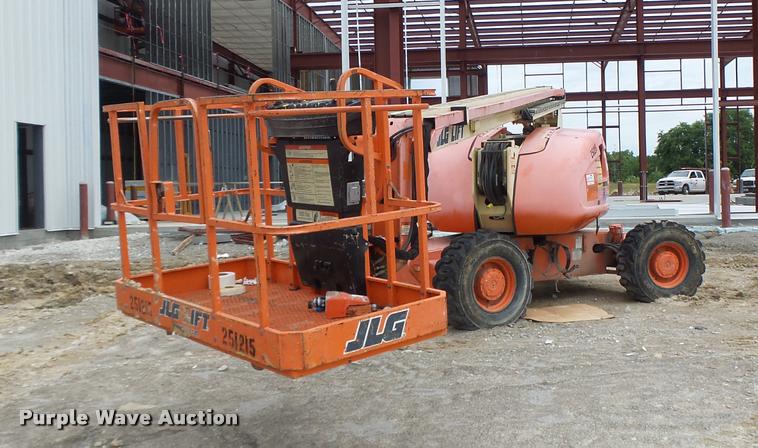 image for item DB5774 1998 JLG 600A boom lift