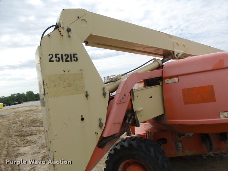 image for item DB5774 1998 JLG 600A boom lift