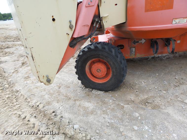image for item DB5774 1998 JLG 600A boom lift