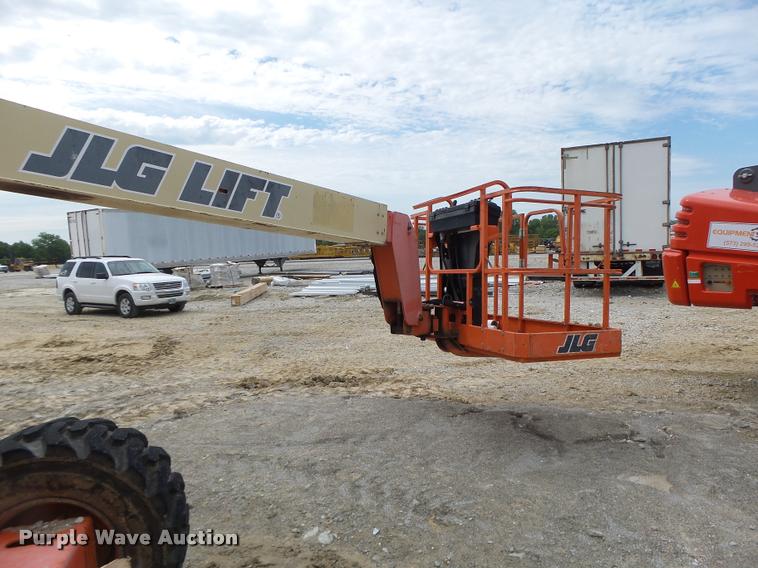image for item DB5774 1998 JLG 600A boom lift