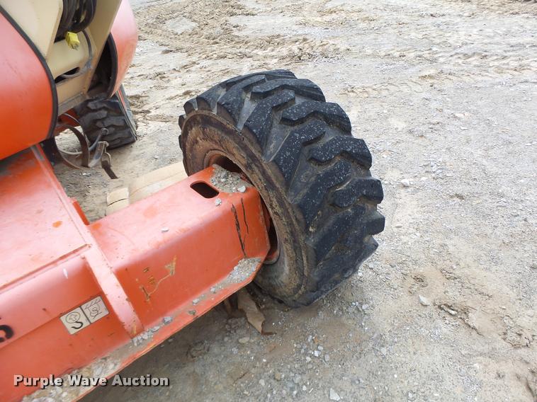 image for item DB5774 1998 JLG 600A boom lift