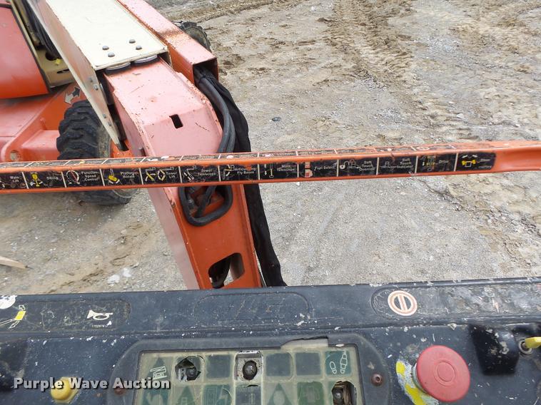 image for item DB5774 1998 JLG 600A boom lift
