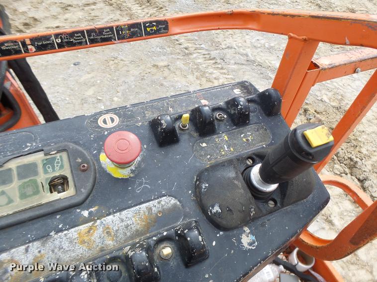 image for item DB5774 1998 JLG 600A boom lift