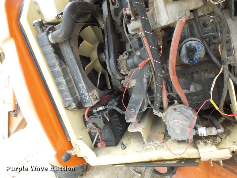 image for item DB5774 1998 JLG 600A boom lift