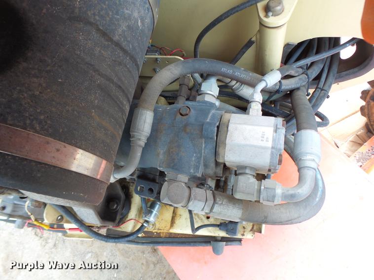 image for item DB5774 1998 JLG 600A boom lift