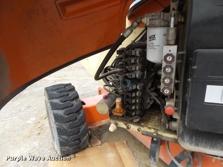 image for item DB5774 1998 JLG 600A boom lift