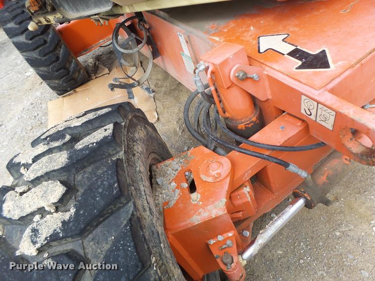 image for item DB5774 1998 JLG 600A boom lift