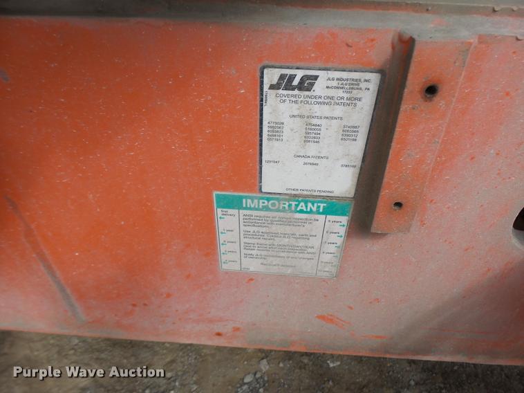 image for item DB5774 1998 JLG 600A boom lift
