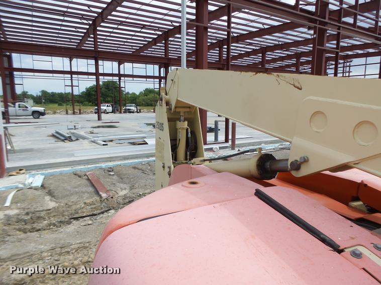 image for item DB5774 1998 JLG 600A boom lift