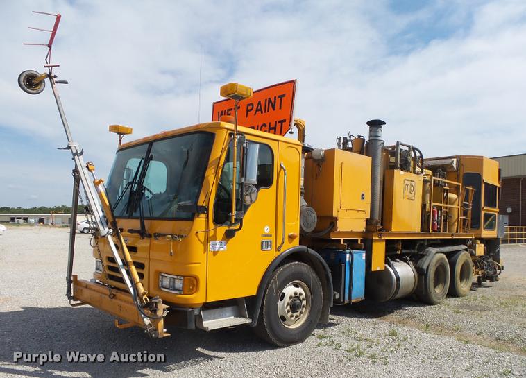 image for item DB7471 2003 Sterling Condor paint striper truck