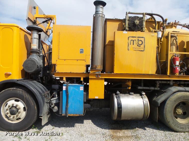 image for item DB7471 2003 Sterling Condor paint striper truck