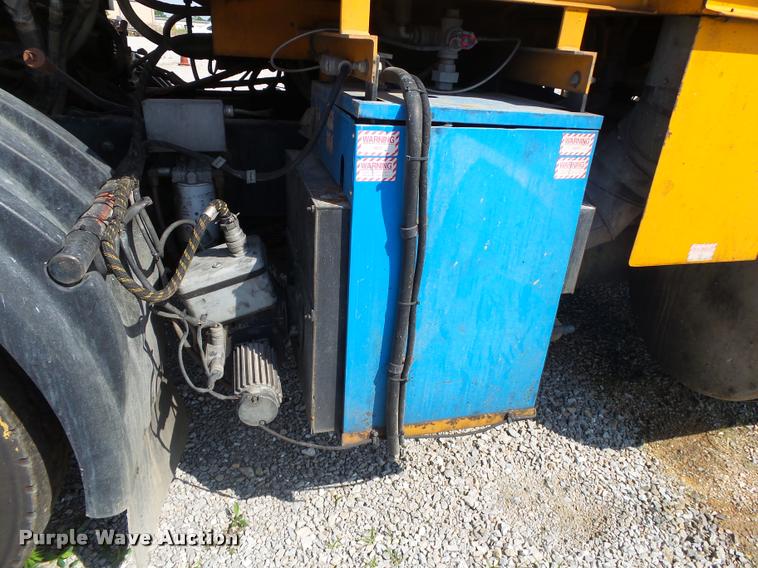 image for item DB7471 2003 Sterling Condor paint striper truck