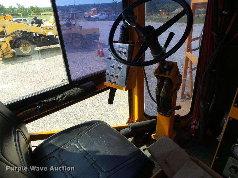 image for item DB7471 2003 Sterling Condor paint striper truck