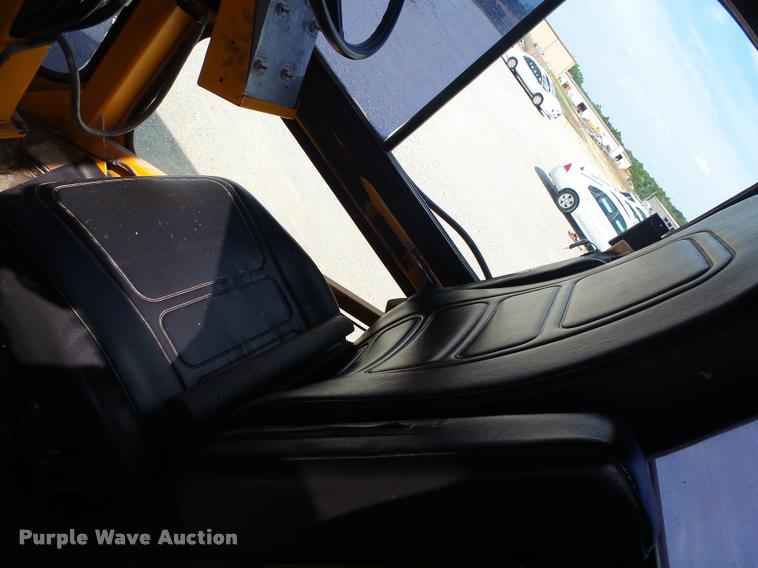 image for item DB7471 2003 Sterling Condor paint striper truck