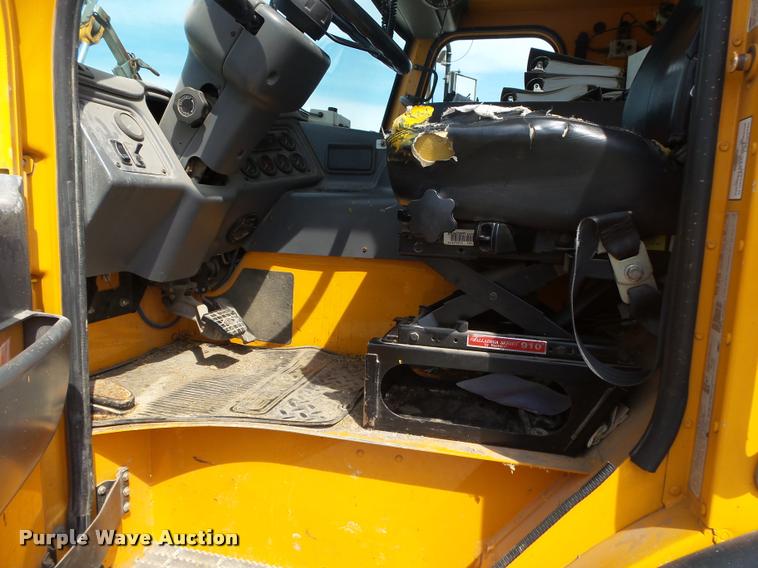 image for item DB7471 2003 Sterling Condor paint striper truck