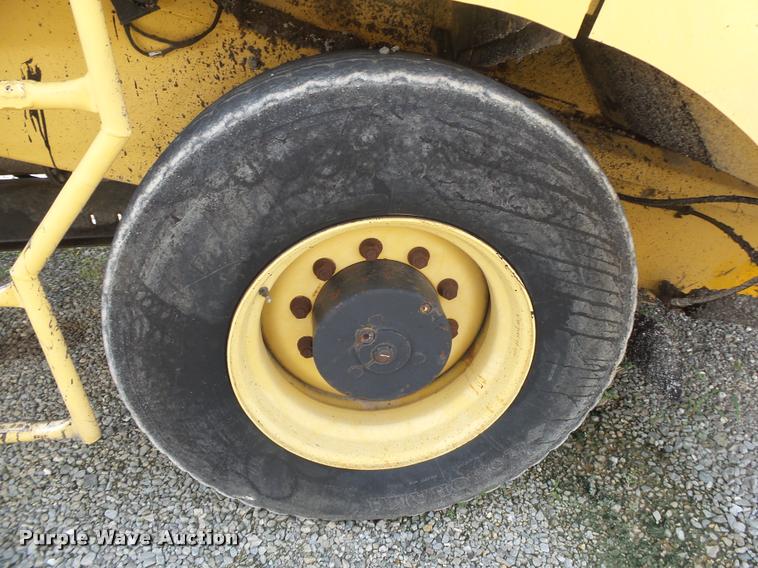 image for item DB7472 Etnyre Quad chip spreader