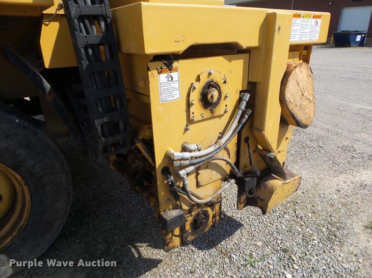 image for item DB7472 Etnyre Quad chip spreader