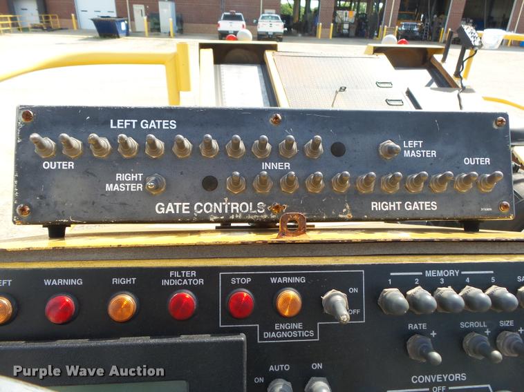 image for item DB7472 Etnyre Quad chip spreader