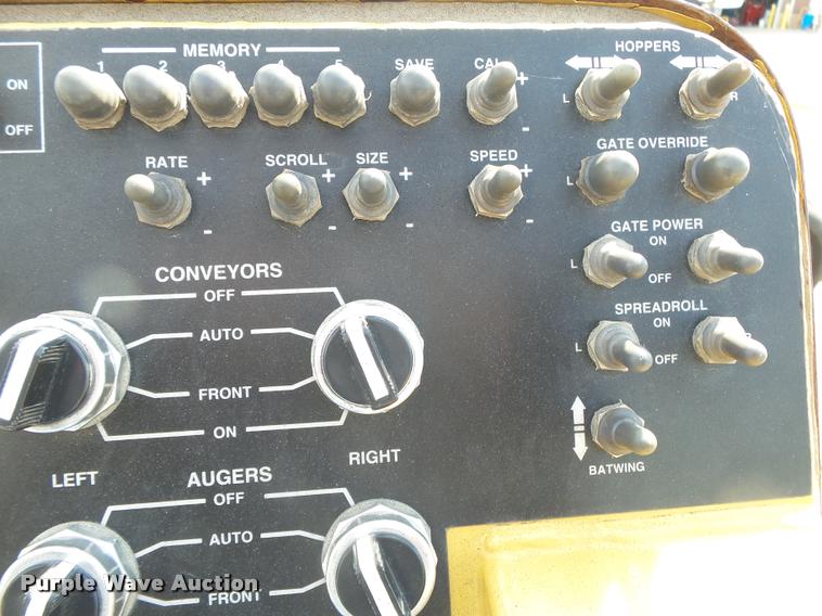 image for item DB7472 Etnyre Quad chip spreader