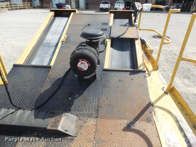 image for item DB7472 Etnyre Quad chip spreader