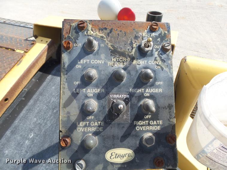 image for item DB7472 Etnyre Quad chip spreader