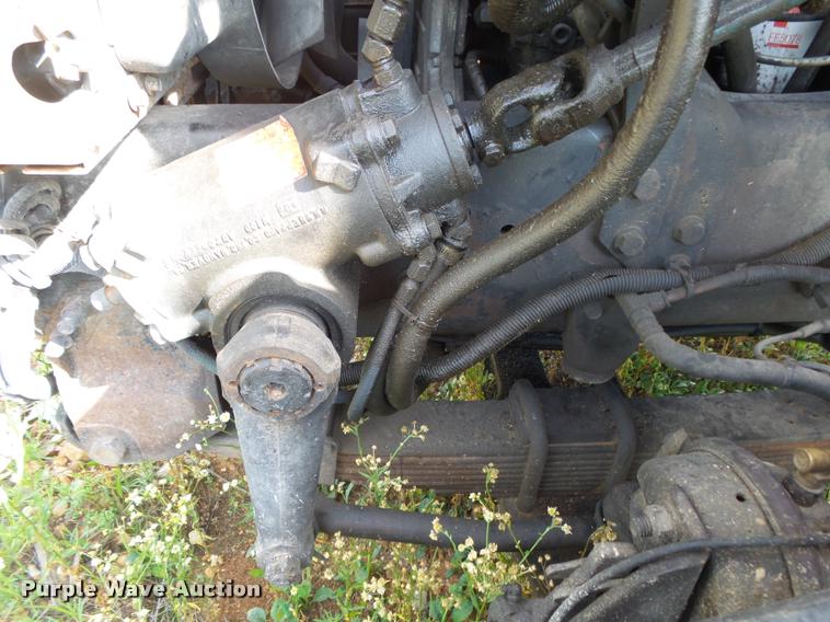 image for item DB7474 2002 International 7400 truck chassis