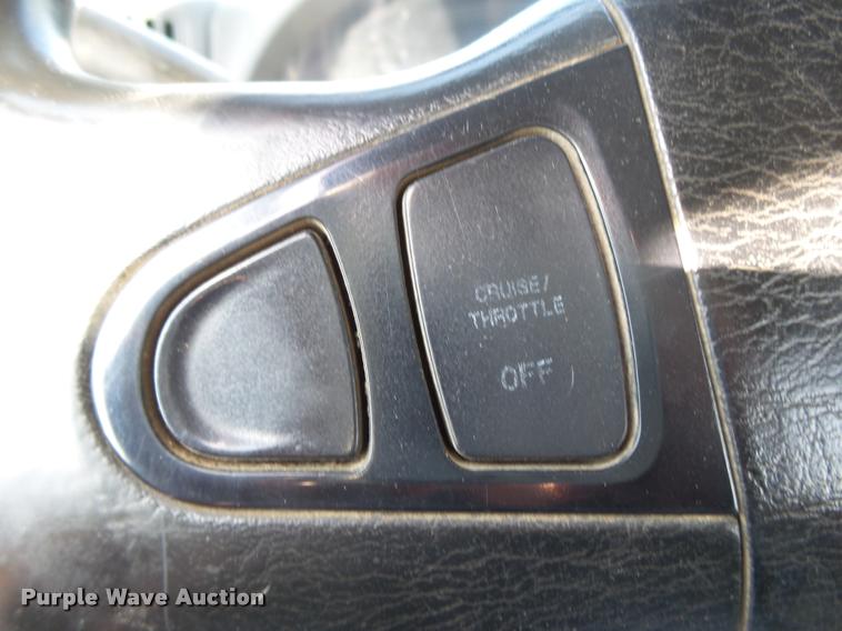 image for item DB7474 2002 International 7400 truck chassis