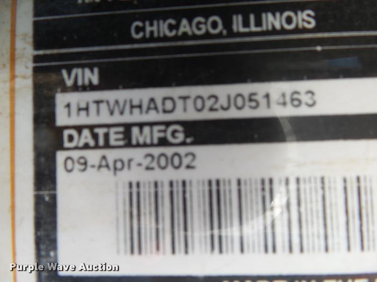 image for item DB7474 2002 International 7400 truck chassis