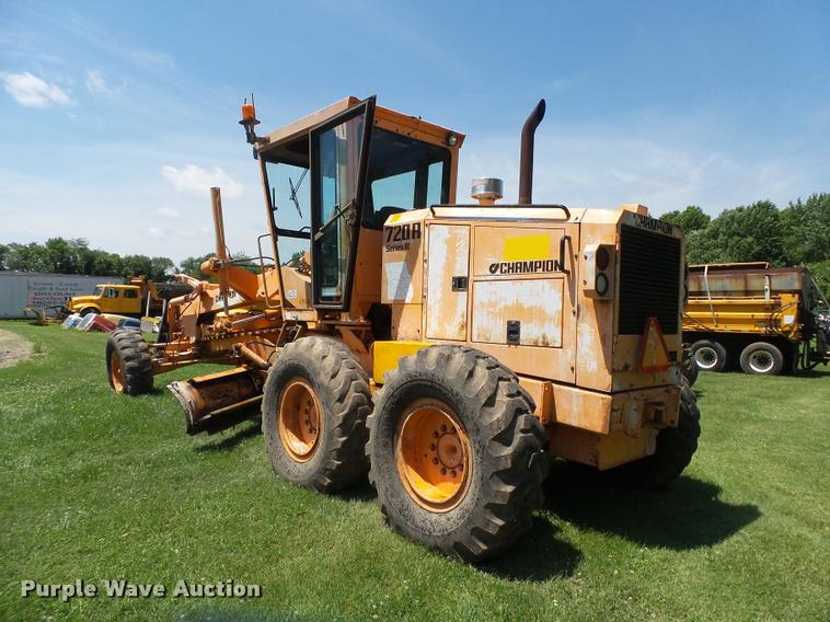 image for item DB7479 Champion 720A Series III motor grader