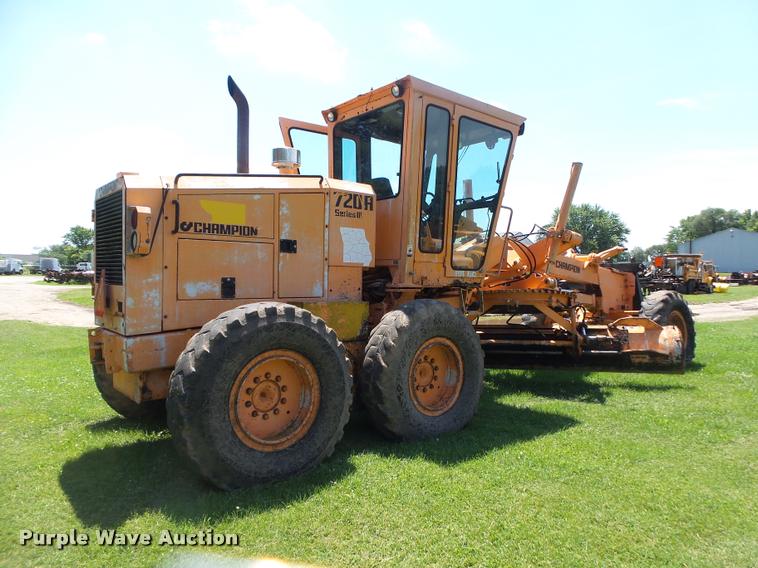 image for item DB7479 Champion 720A Series III motor grader