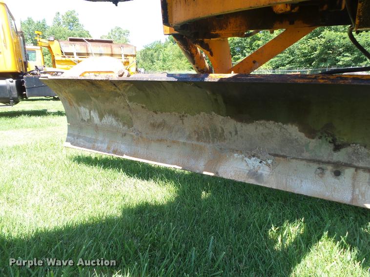 image for item DB7479 Champion 720A Series III motor grader