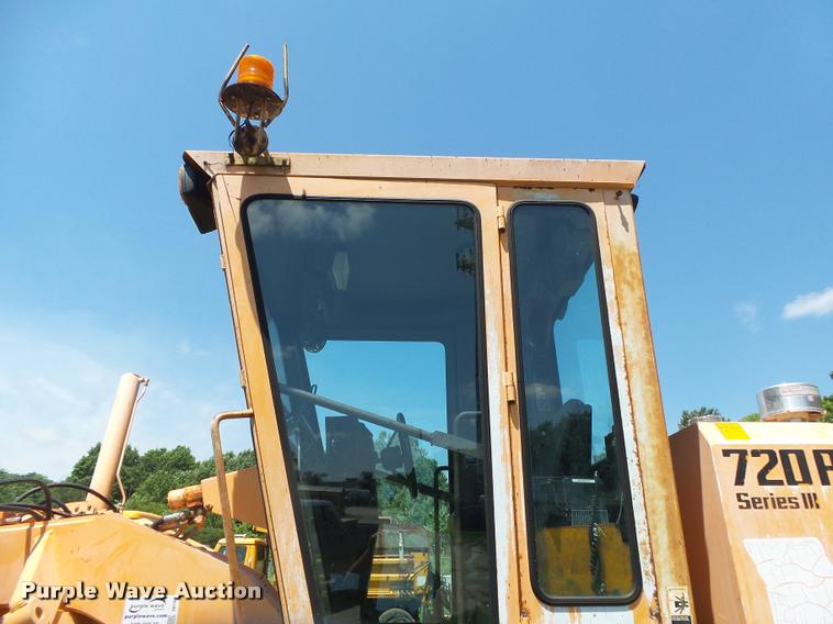 image for item DB7479 Champion 720A Series III motor grader