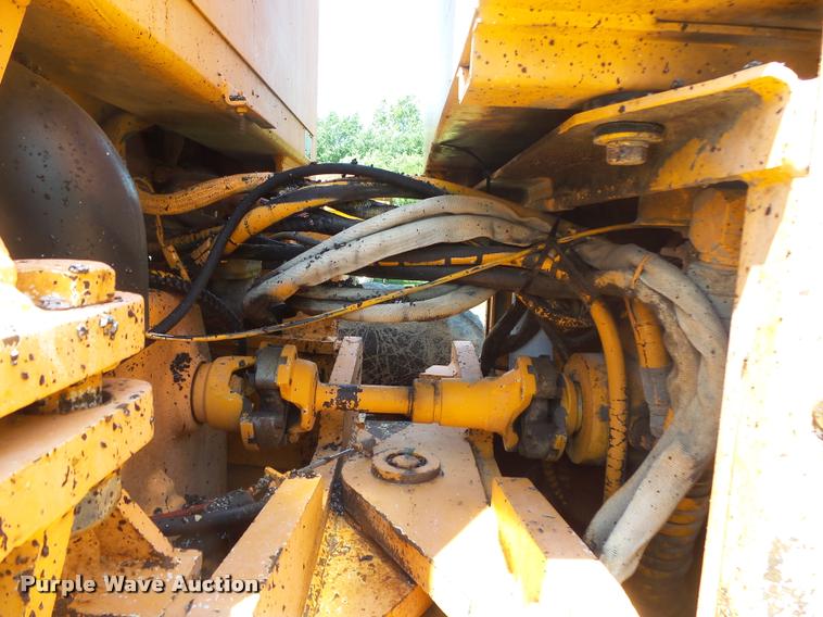 image for item DB7479 Champion 720A Series III motor grader