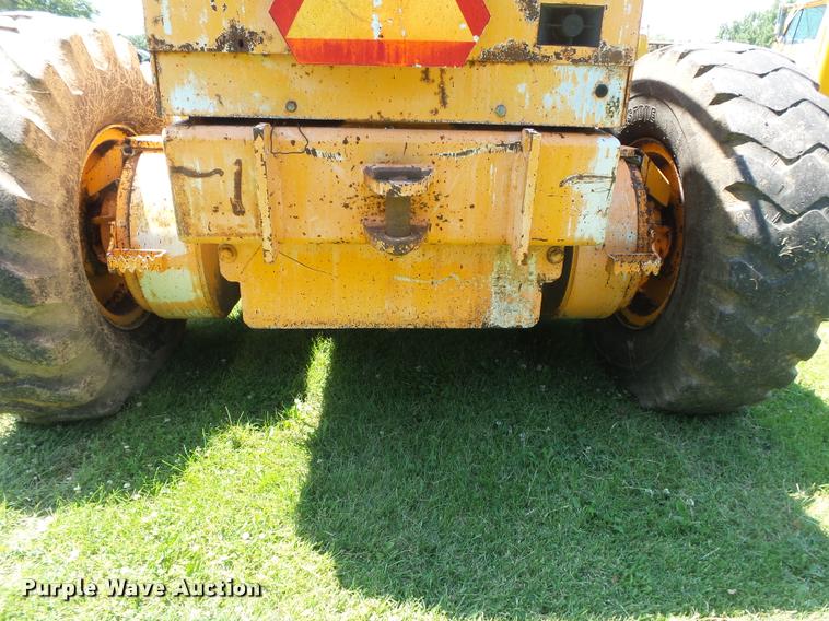 image for item DB7479 Champion 720A Series III motor grader