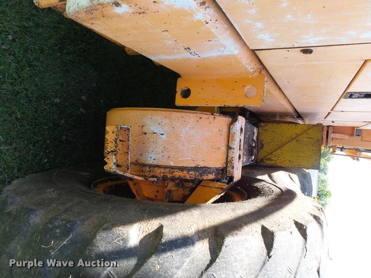 image for item DB7479 Champion 720A Series III motor grader