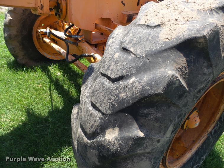 image for item DB7479 Champion 720A Series III motor grader